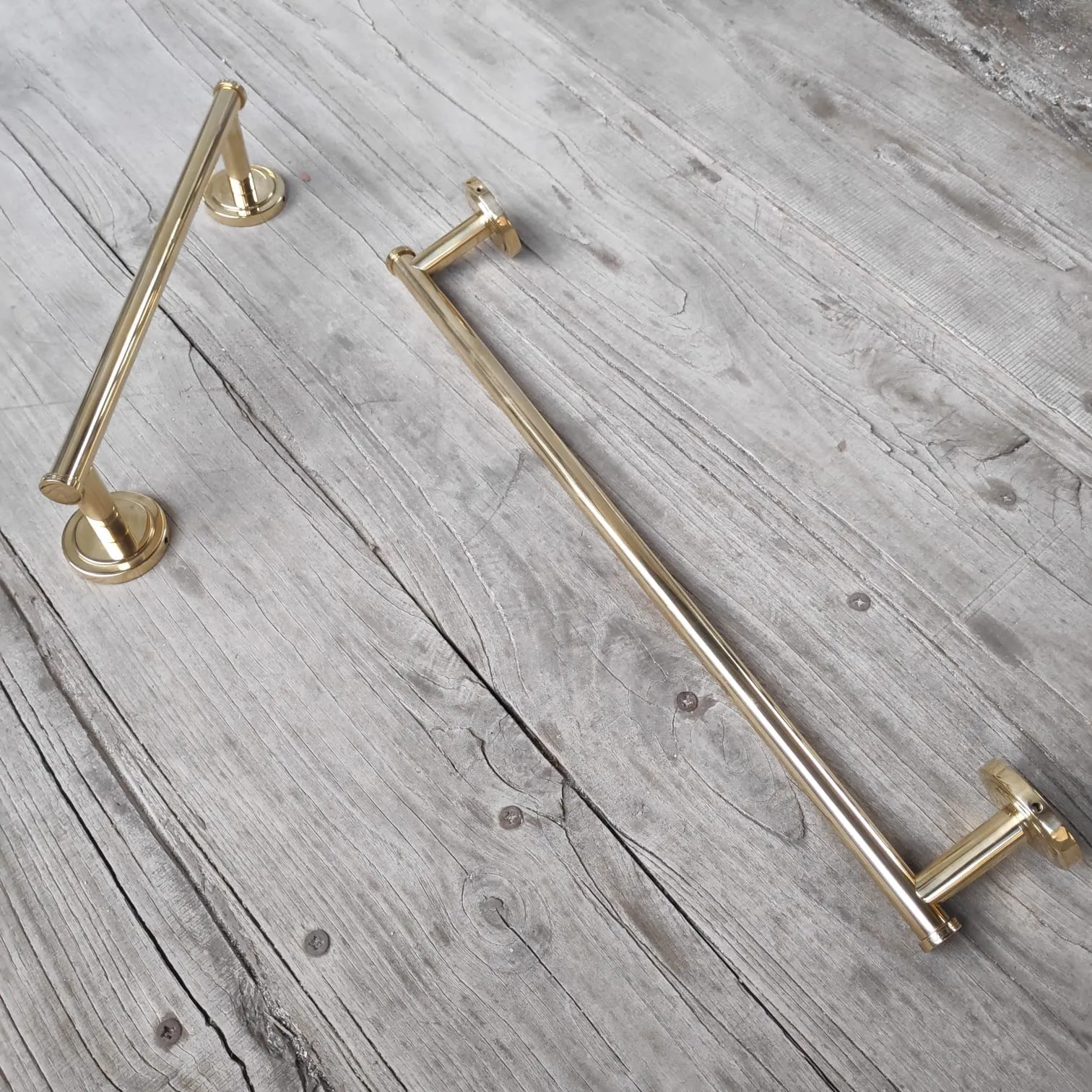 BTA24 Towel rail in solid brass