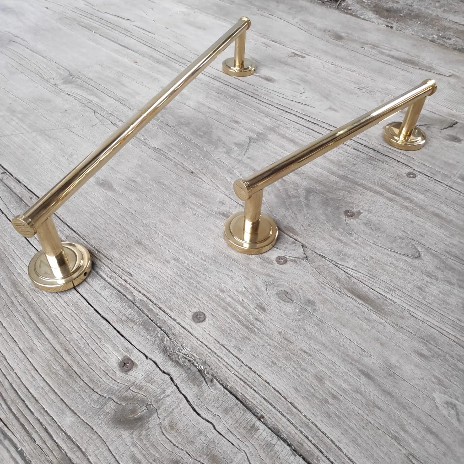 BTA24 Towel rail in solid brass