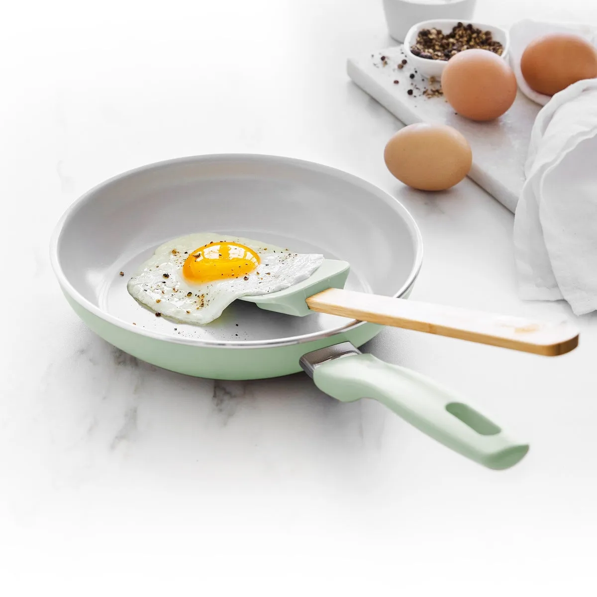 Dover Ceramic Nonstick 8" Frypan with Spatula | Pastel Green