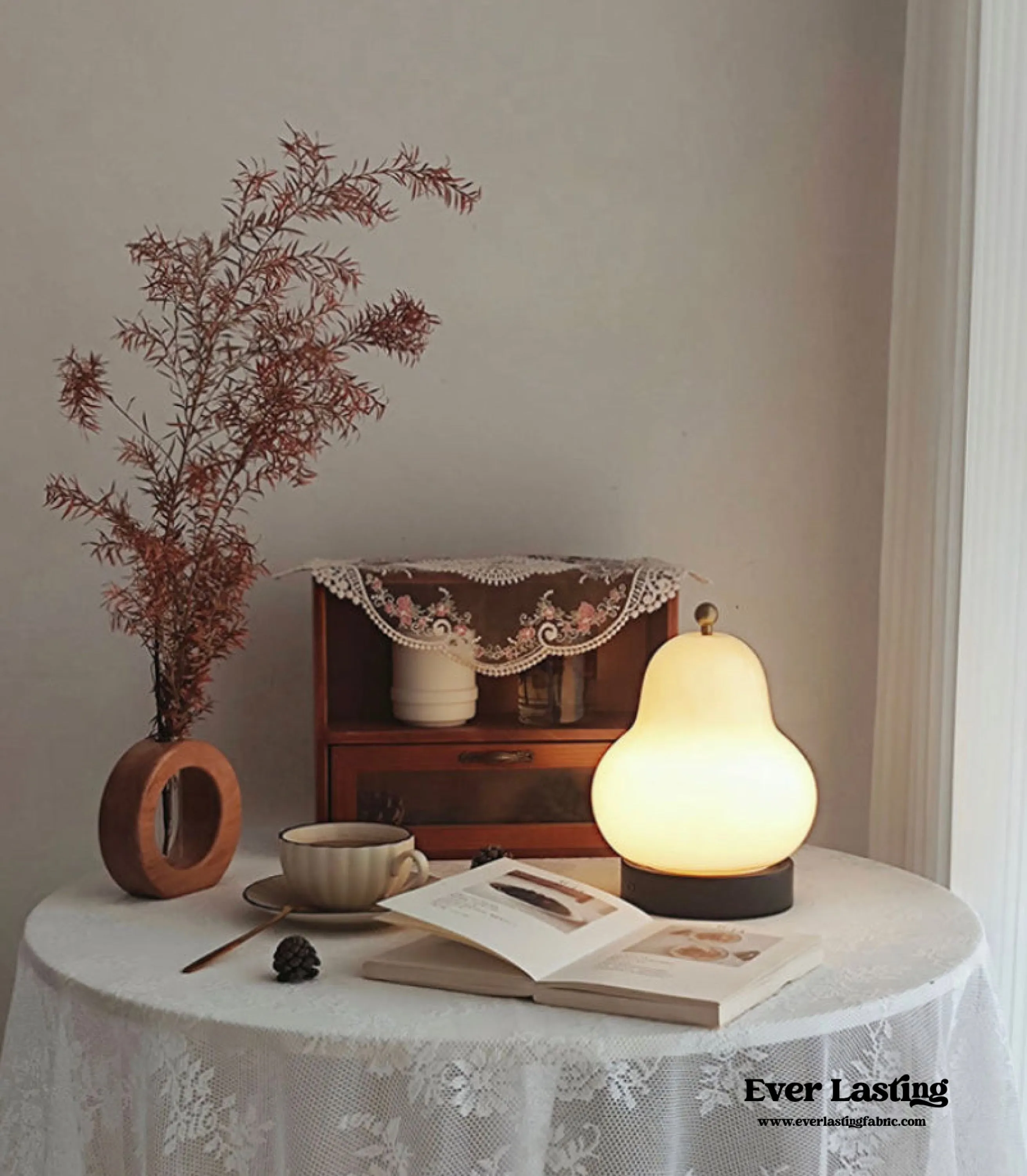 Glass Pear Touch Lamp / Cream