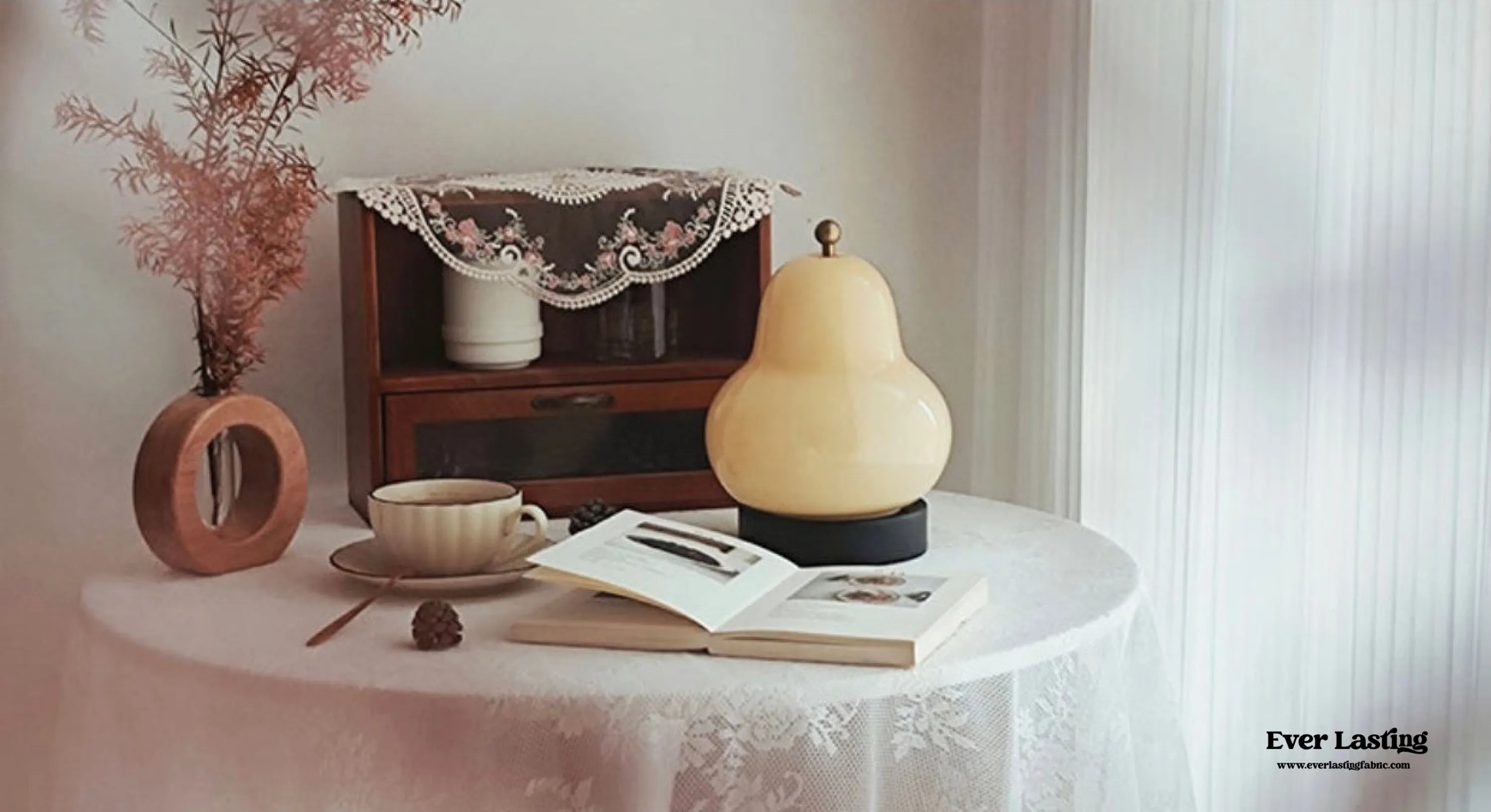 Glass Pear Touch Lamp / Cream