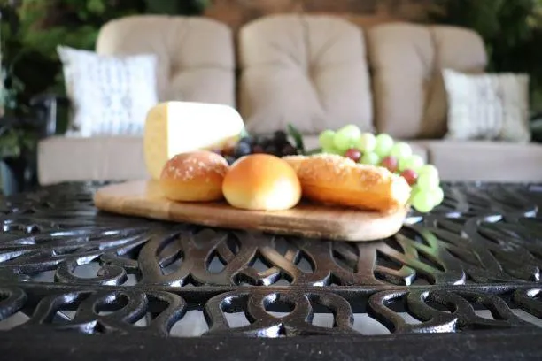 Lynnwood Coffee Table