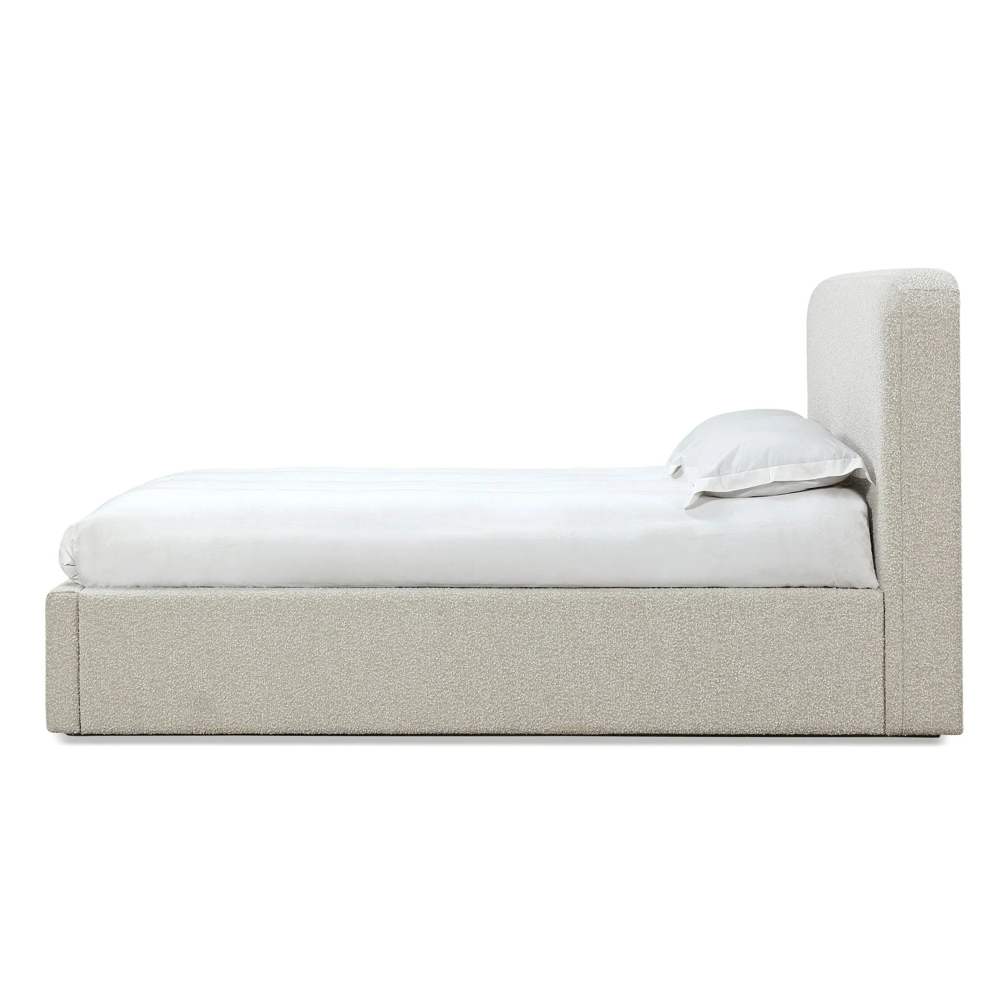 Off-White Upholstered Platform Bed in Ricotta Boucle