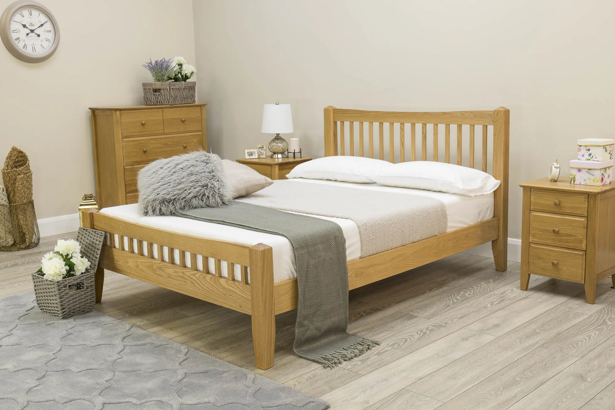 Salisbury Solid Natural Oak Bed Frame - 5ft King Size